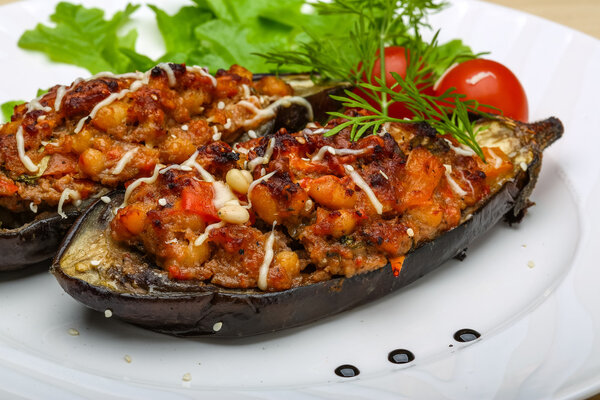 Eggplant stuffed minced meat