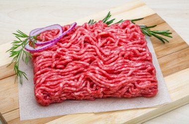 Ham sığır kıyılmış et