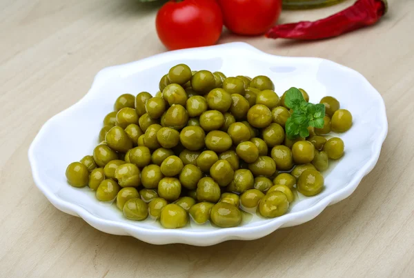 Green canned peas — Stock Photo, Image