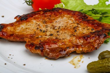 kavrulmuş domuz eti