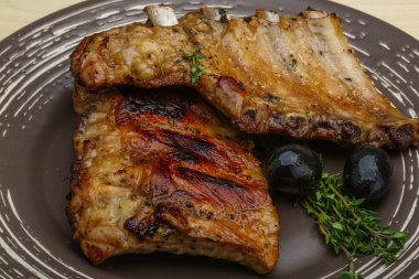 kavrulmuş Domuz kaburga