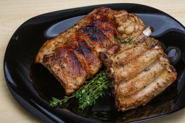 kavrulmuş Domuz kaburga