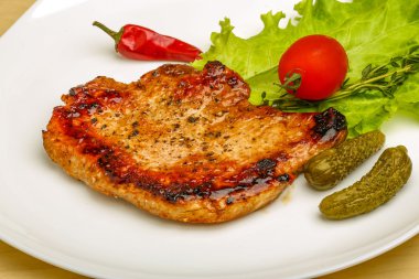 kavrulmuş domuz eti