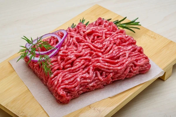 Carne de bovino crua picada — Fotografia de Stock