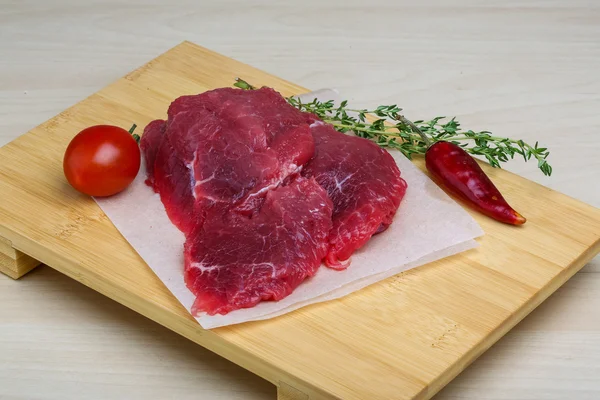 Raw beef steaks — Stock Photo, Image