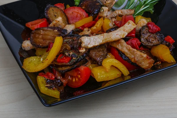 Fried pork with vegetables — Stock Photo, Image