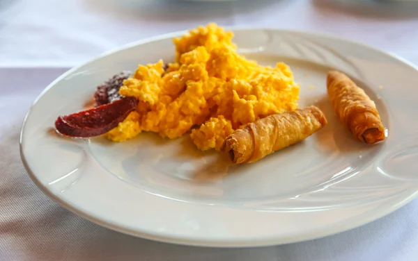 Scrambled eggs — Stock Photo, Image