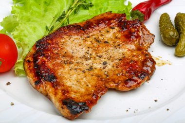 kavrulmuş domuz eti