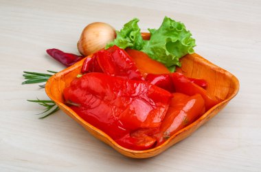 marine edilmiş kırmızı biber