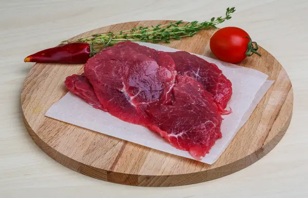 Raw beef — Stock Photo, Image