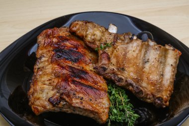 kavrulmuş Domuz kaburga