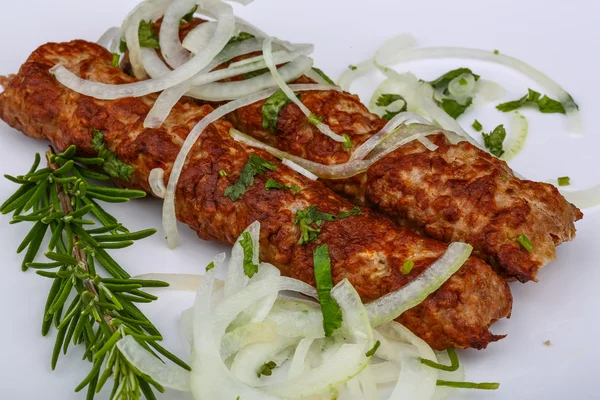 Kebab con anelli di cipolla — Foto Stock