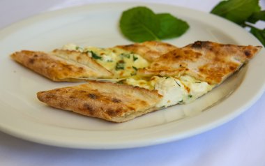 Turkkish peynir pasta