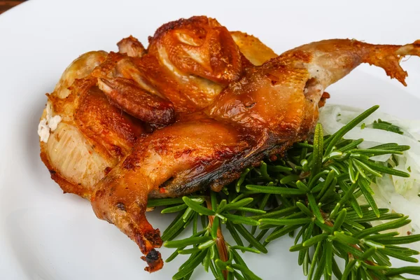 Grilled quail with rosemary — Stock Photo, Image