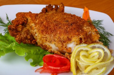 Deniz ürünleri ile dolması kalamar