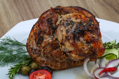 Kavrulmuş domuz diz