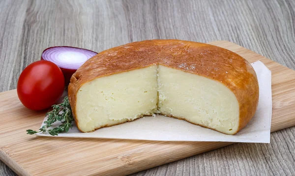 Suluguni sajt darab — Stock Fotó