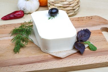 Beyaz peynir dilimi gemide