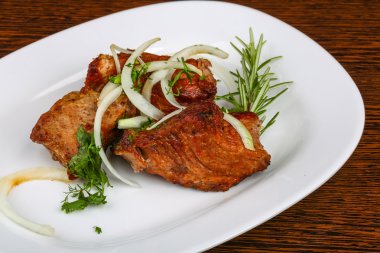 soğan kebabı domuz eti