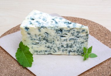 Dor mavi peyniri Fesleğenli