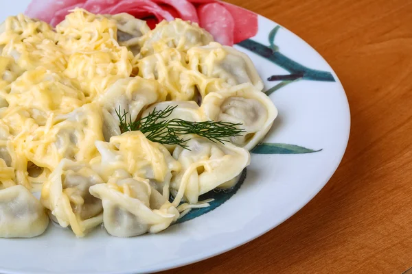 Russische dumplings met kaas — Stockfoto