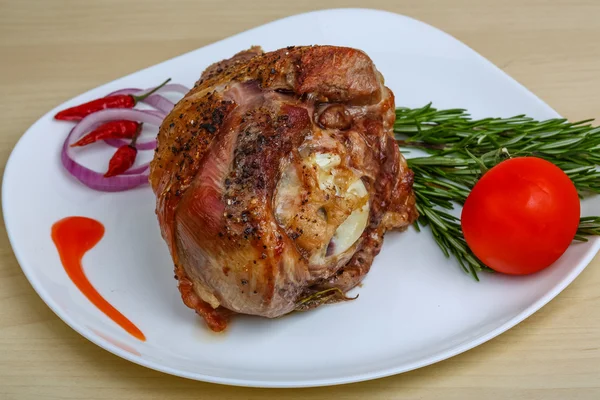 Gebratene Putenschenkel mit Gewürzen — Stockfoto