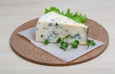 Mavi peynir kekik ile