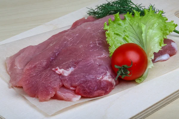 Raw pork schnitzel — Stock Photo, Image