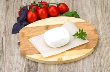 Yeşil Fesleğenli Mozzarella peyniri