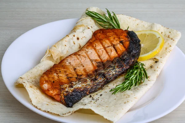 Grilled salmon  with dill — Stock Photo, Image