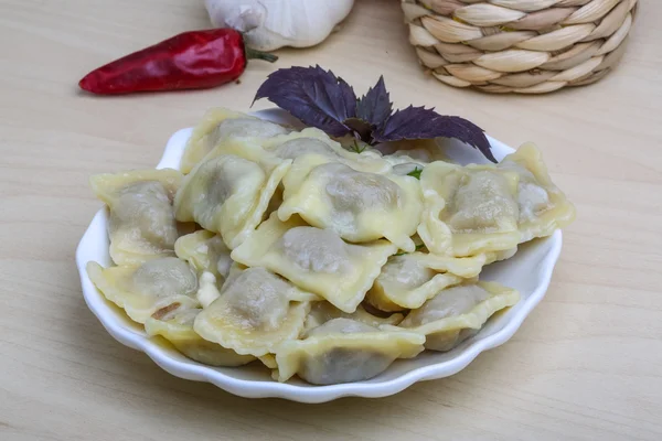 Italienska dumplings Ravioli — Stockfoto