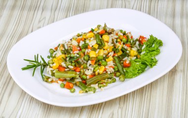 Sebze ile Meksika pirinç