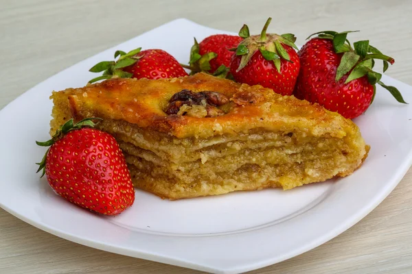 Baklava de mel doce com noz — Fotografia de Stock