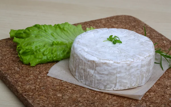 Τυρί brie καμαμπέρ — Φωτογραφία Αρχείου