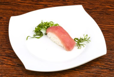 taze soğuk Tuna suşi