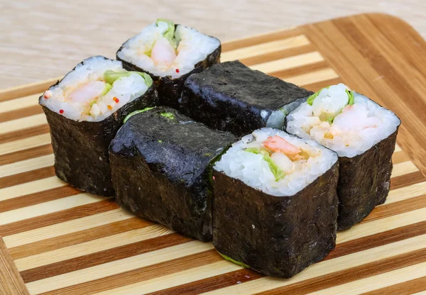 Jepang Roll dengan udang — Stok Foto