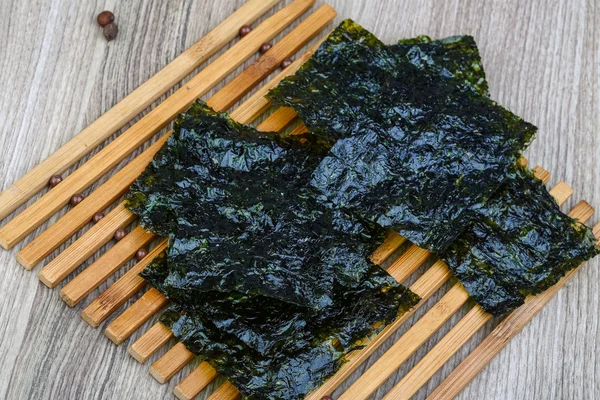 Nori hojas de algas merienda — Foto de Stock