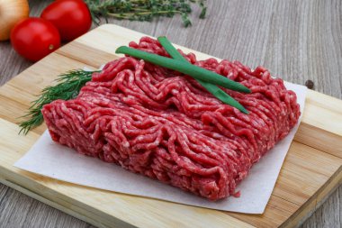 çiğ kıyma soğan ile