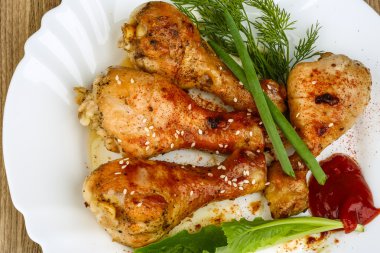 Izgara tavuk budu tohumları ile