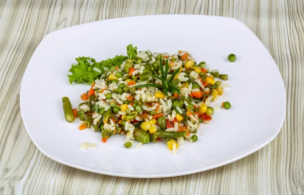 Sebze ile Meksika pirinç