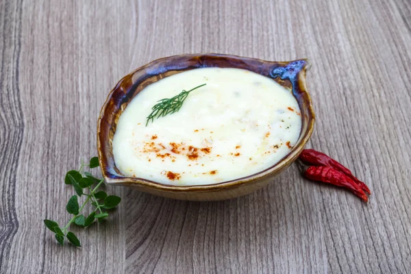 Сырный суп с укропом — стоковое фото