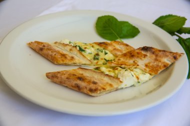 Turkkish peynir pasta