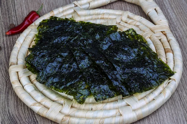 Nori deniz yosunu yaprak