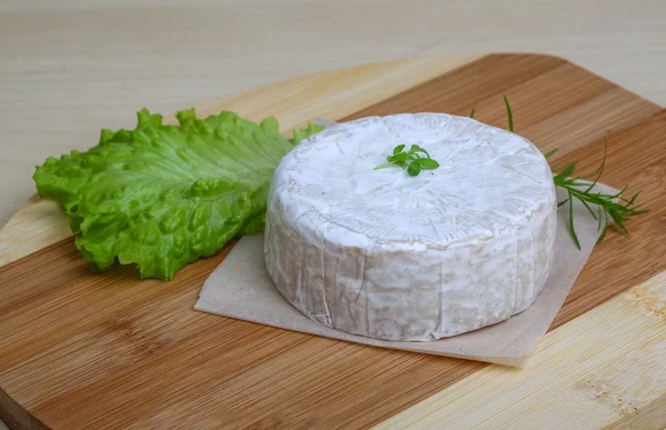 Τυρί καμαμπέρ — Φωτογραφία Αρχείου
