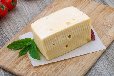 Sarı peynir tuğla