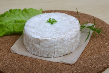 Camembert brie peyniri