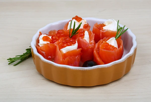 Salmon and cheese rolls — Stock Photo, Image