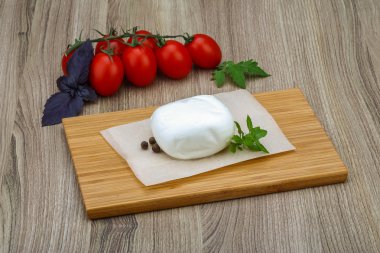 Yeşil Fesleğenli Mozzarella peyniri