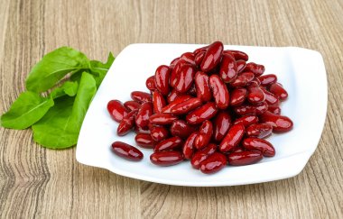 Barbunya fasulyesi kabın içinde