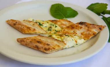 Turkkish peynir pasta